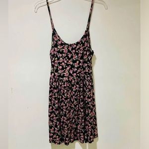 Beautiful floral summer dress size medium